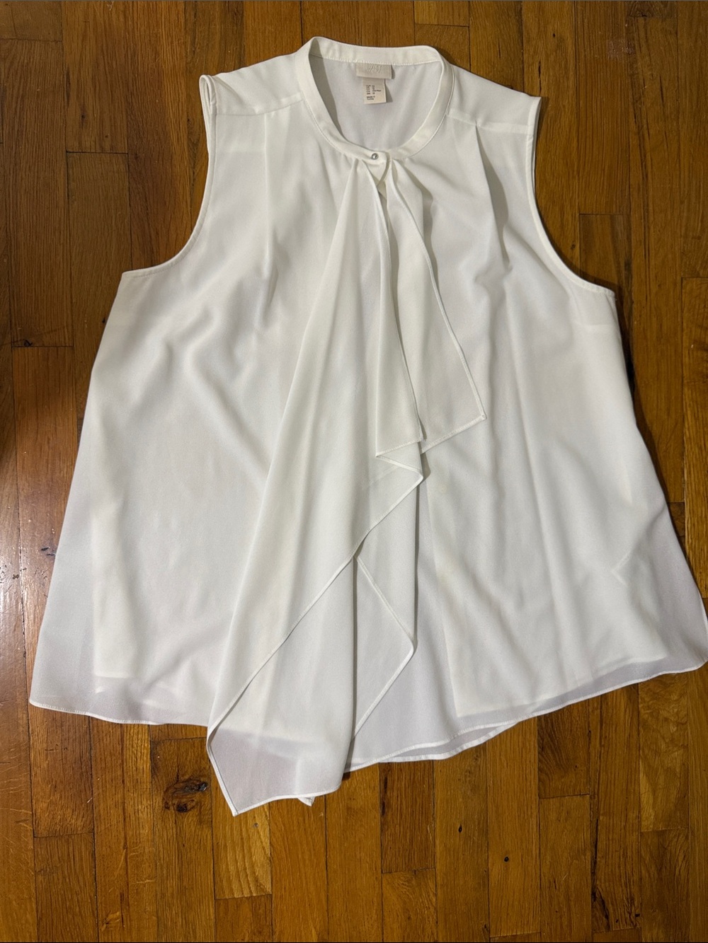 H&M Cream Sleeveless Tie-Neck Chiffon Blouse